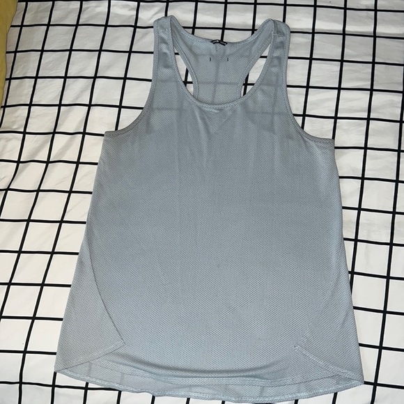 oiselle Tops - Oiselle Flyout Tank